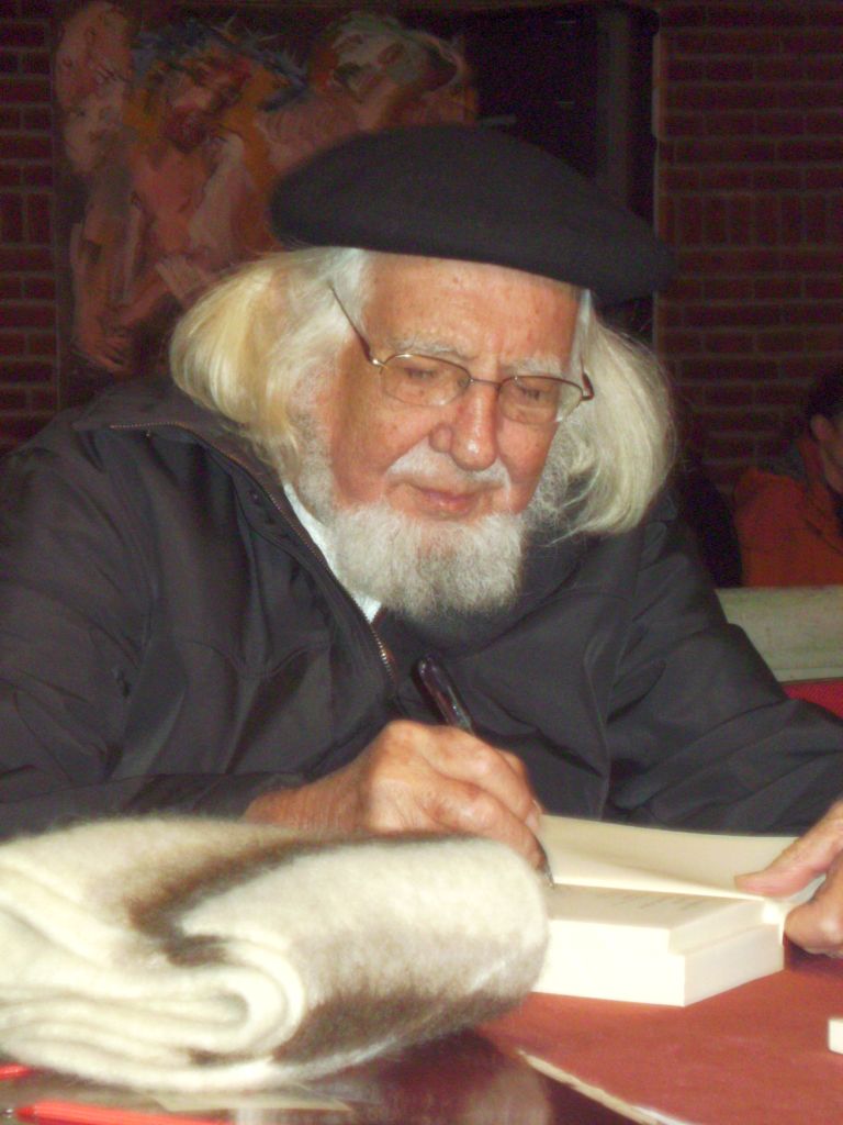 101102 Ernesto Cardenal 2010 - Poesie und Politik - Cardenal - Kultur