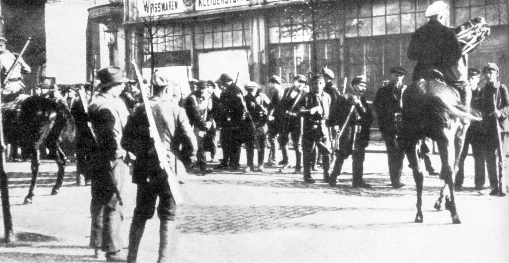 120802a - Kapp-Putsch 1920 - Kapp-Putsch - Im Bild