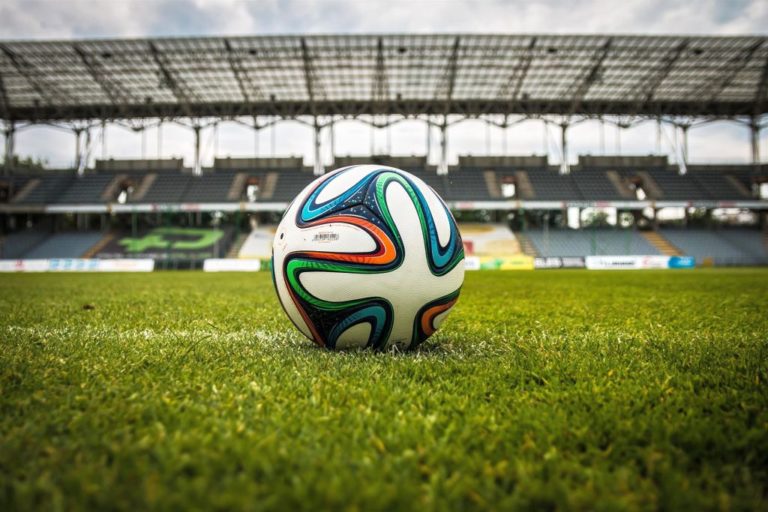 131601 Ball - Unschön - Fußball - Die letzte Seite