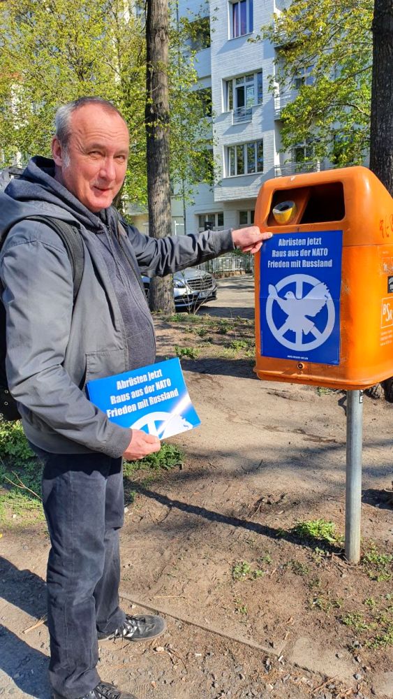 248202854 286999 - Im Stream und auf der Straße - Ostermarsch - Im Bild