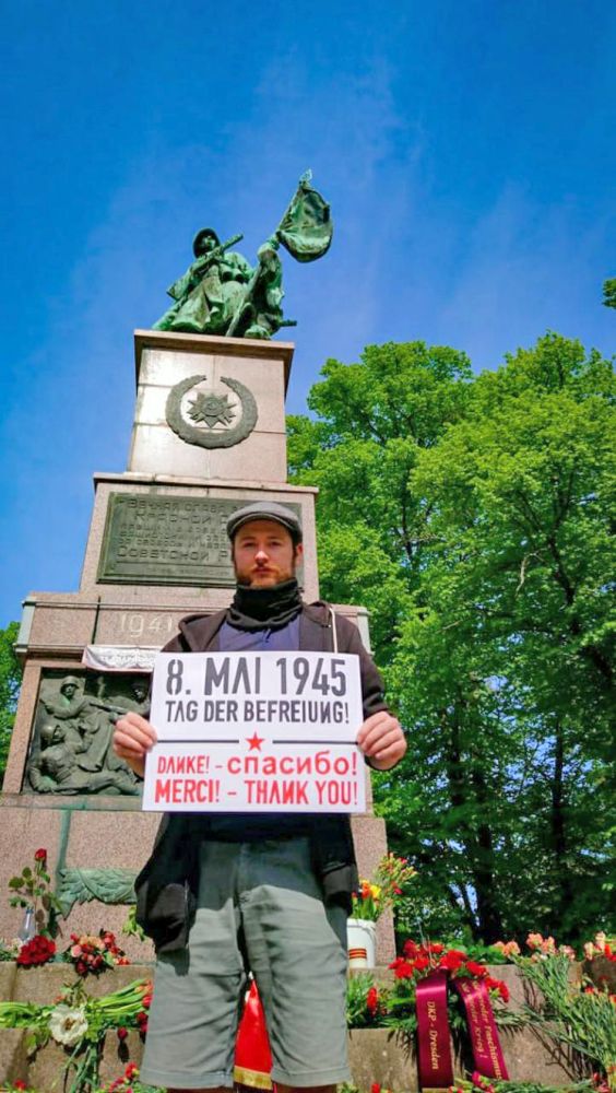 200805 Dresden - Friedensbotschaft - Antifaschismus, Tag der Befreiung - Im Bild