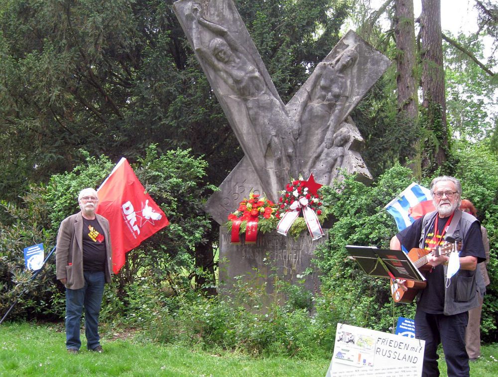 200806 Hanau - Friedensbotschaft - Antifaschismus, Tag der Befreiung - Im Bild