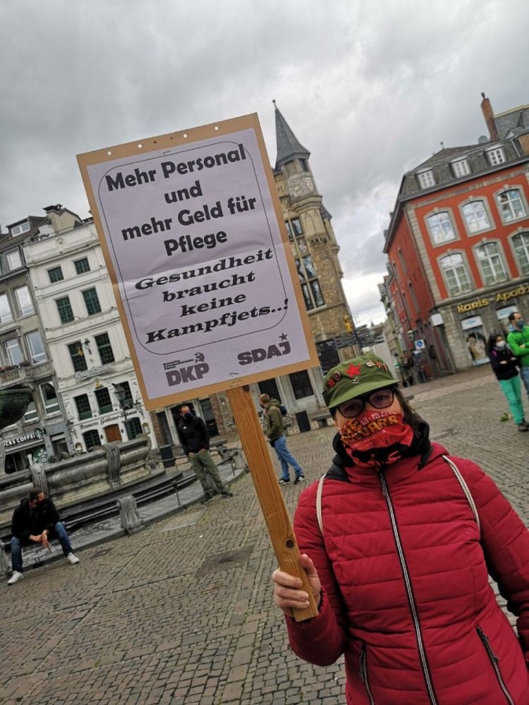 210101 Aachen - Spahn verteilt Placebos - Kranken- und Altenpflege - Kranken- und Altenpflege