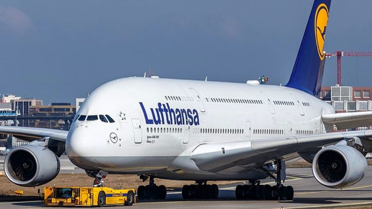 800px D AIMC Lufthansa A388 39314709040 - Zugbrücke hoch! - Kapitalismus, Protektionismus - Wirtschaft & Soziales