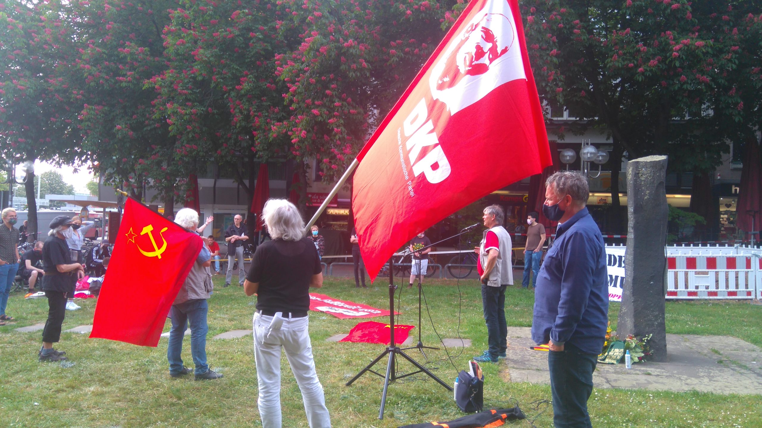 Bonn 1 scaled - Friedensbotschaft - Antifaschismus, Tag der Befreiung - Im Bild