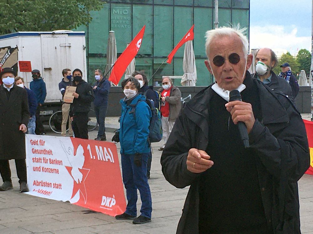 Hamburg 1 - Distancing statt Sozialpartnerschaft - 1. Mai - Im Bild