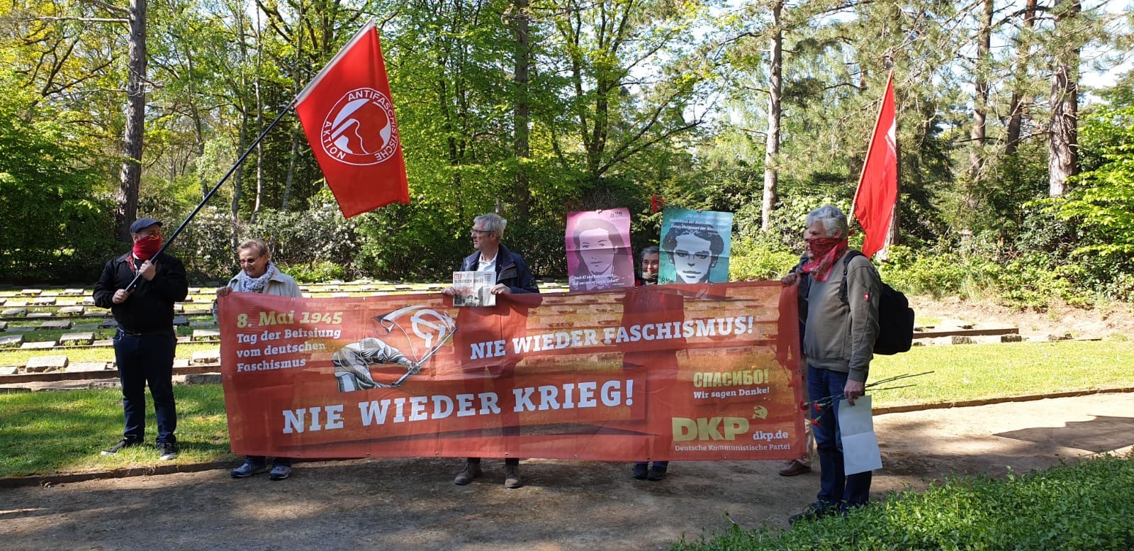 Hamburg Bergedorf 1 - Friedensbotschaft - Antifaschismus, Tag der Befreiung - Im Bild