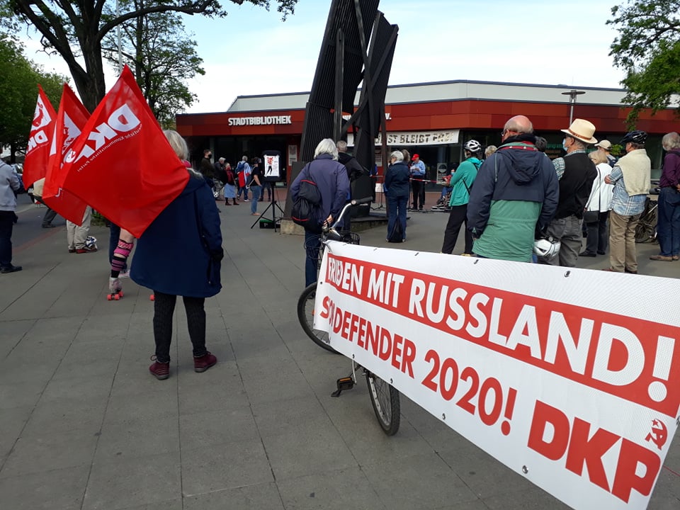 Hannover 1 - Friedensbotschaft - Antifaschismus, Tag der Befreiung - Im Bild