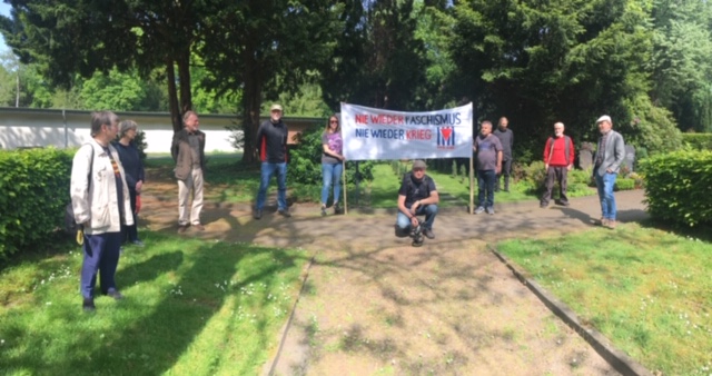 Oberhausen 1 - Friedensbotschaft - Antifaschismus, Tag der Befreiung - Im Bild