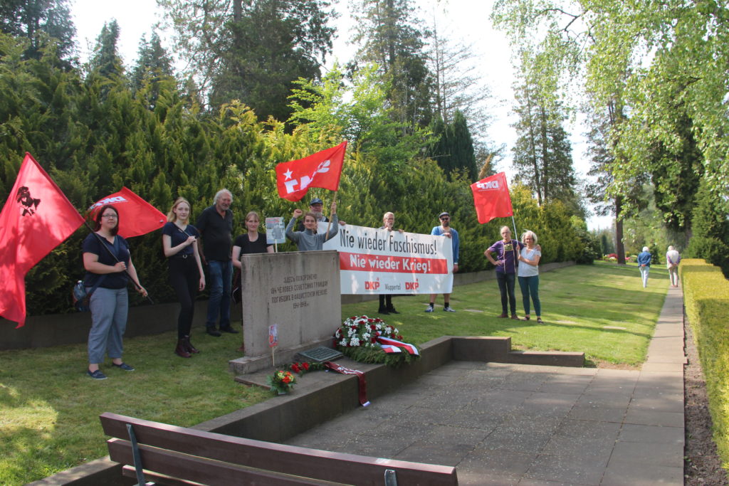 Wuppertal 1 - Danke Marija, Anatoli und Wassili! (Teil II) - 8. Mai, Antifaschismus, DKP, Tag der Befreiung - Blog, Aktion