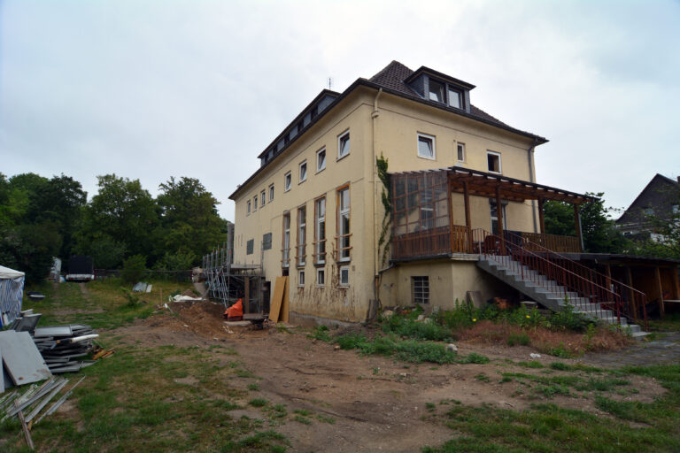 DSC 6107 - Betreten der Baustelle erwünscht - Karl-Liebknecht-Schule - Karl-Liebknecht-Schule