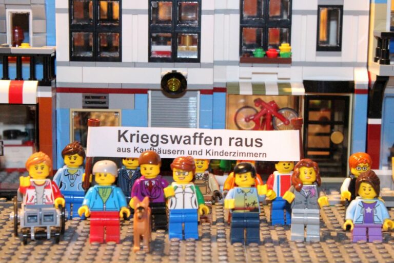 IMG 1013 - Kein Militärset von Lego - Aufrüstung, Kinder, Militär - Wirtschaft & Soziales