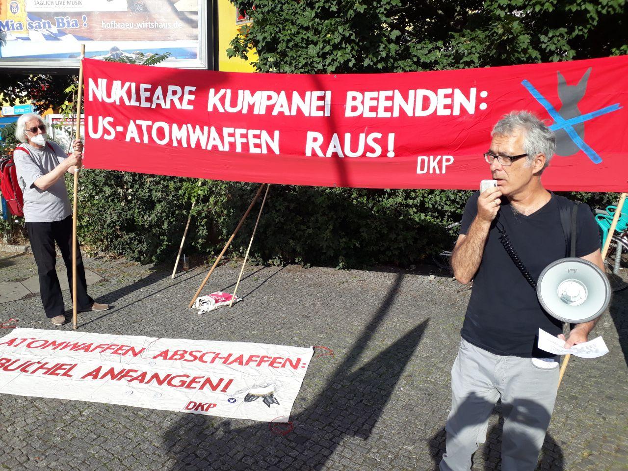 berlin - DKP-Aktionstage zum 75. Jahrestag der Atombombenabwürfe - Atomwaffen, DKP, Proteste - Blog