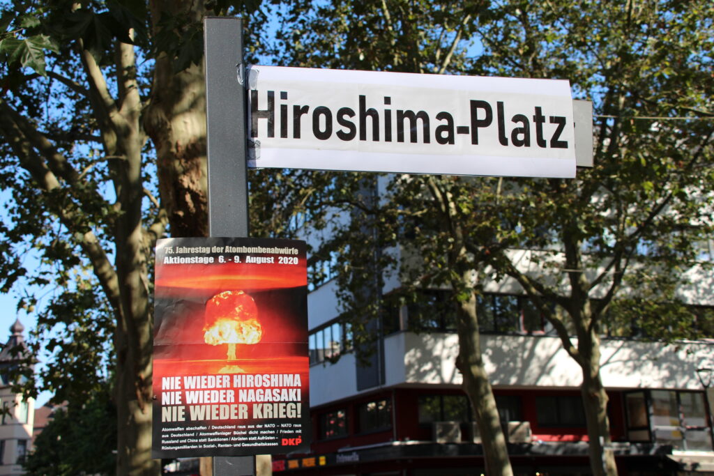 gießen3 - DKP-Aktionstage zum 75. Jahrestag der Atombombenabwürfe - Atomwaffen, DKP, Proteste - Blog