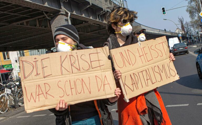36 01 Titelbild rgb - Corona – Krise – Klassenkampf - Antifaschismus, Bundesregierung, Coronavirus - Hintergrund