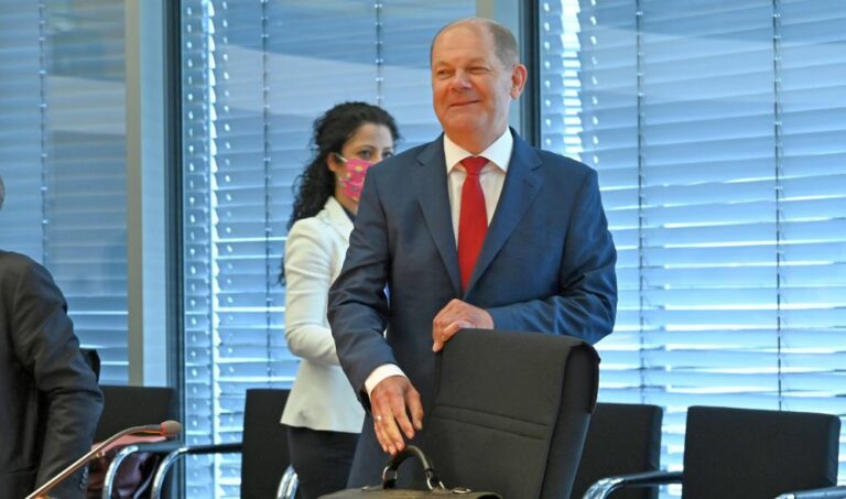 380401 cumex - „Größter Steuerraub der Geschichte“ - Bundestag - Bundestag