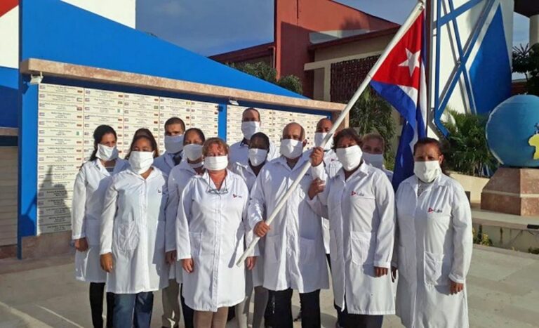 391302 cuban doctors - „Hunger und Verzweiflung hervorrufen“ - Kuba, Solidarität - Internationales