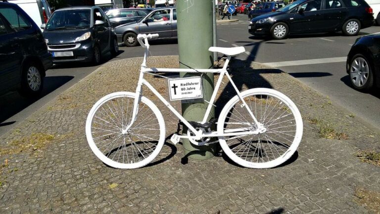 Ghost Bike 2017 Berlin - Fast wie immer - UZ-PLUS - UZ-PLUS