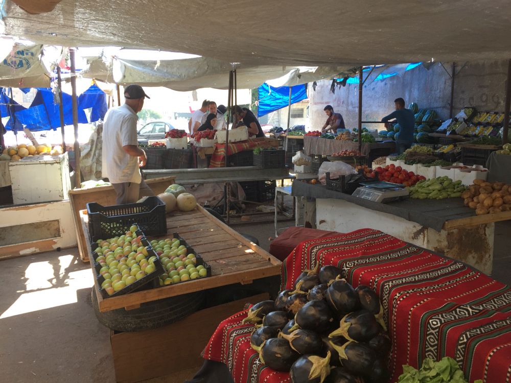 Damaskus Rukn Deen Volksmarkt fuer geringere Preise - Damaskus im September 2020 - Reportage, Syrien - Im Bild