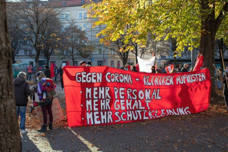 460503 krise - „Die Reichen sollen zahlen“ - Proteste - Proteste