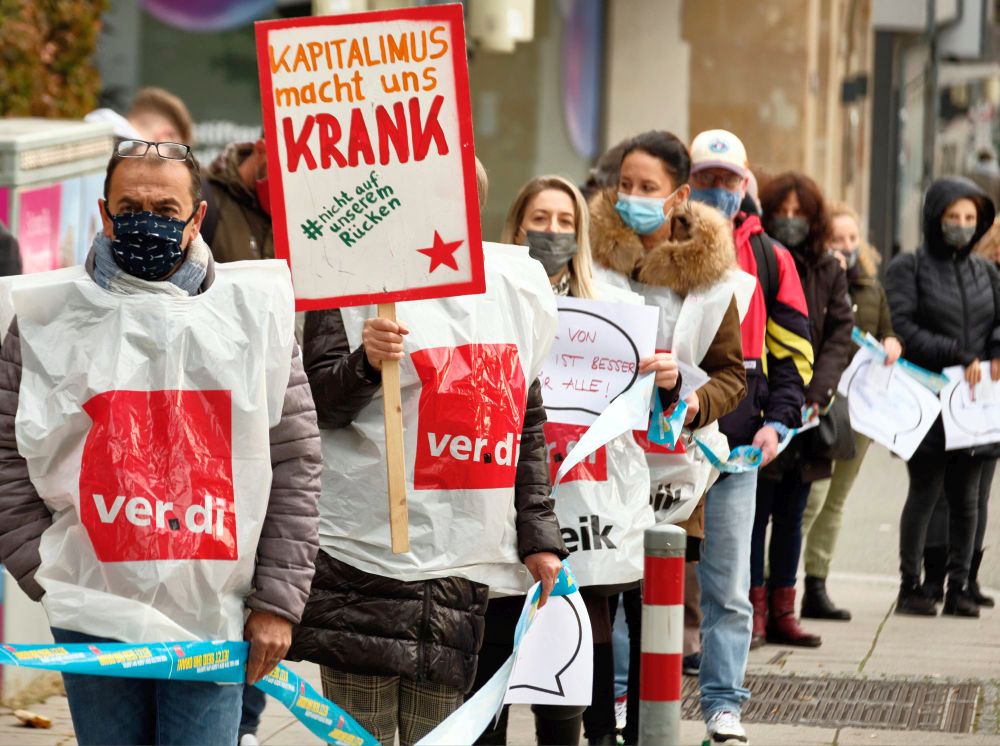 470201 JoachimRoettgers - Reicher an Kampfkraft - Gesundheitswesen, Öffentlicher Dienst, Streik, Tarifkämpfe - Wirtschaft & Soziales