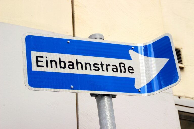 480901 Einbahnstrasse - Solidarität ist keine Einbahnstraße? - Tarifkämpfe - Tarifkämpfe