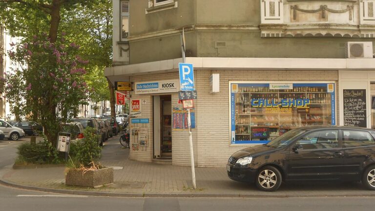 Kiosk Alter Muehlenweg 2 - Schwachsinn - UZ-PLUS - UZ-PLUS
