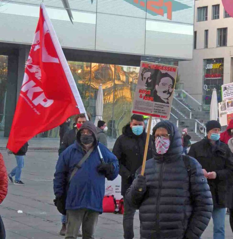 030503 bildmeldung - Gedenken an Rosa und Karl - Geschichte der Arbeiterbewegung - Geschichte der Arbeiterbewegung