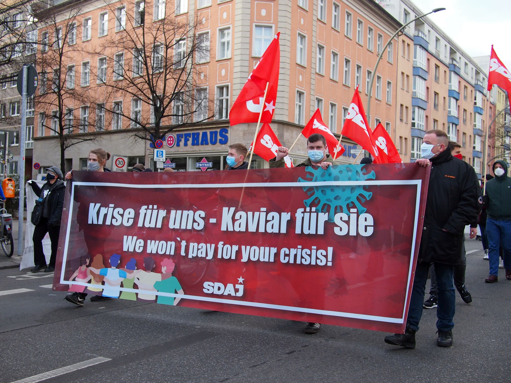 Frank Klopperschlaeger 3 - Rosa & Karl 2021 - Demonstration, Geschichte der Arbeiterbewegung - Im Bild