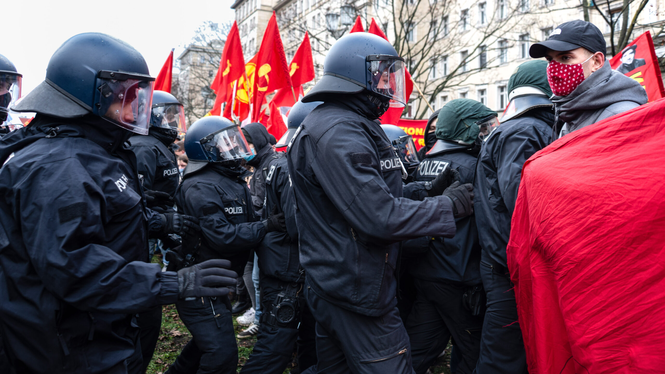 Gabi Senft 1 scaled - Rosa & Karl 2021 - Demonstration, Geschichte der Arbeiterbewegung - Im Bild