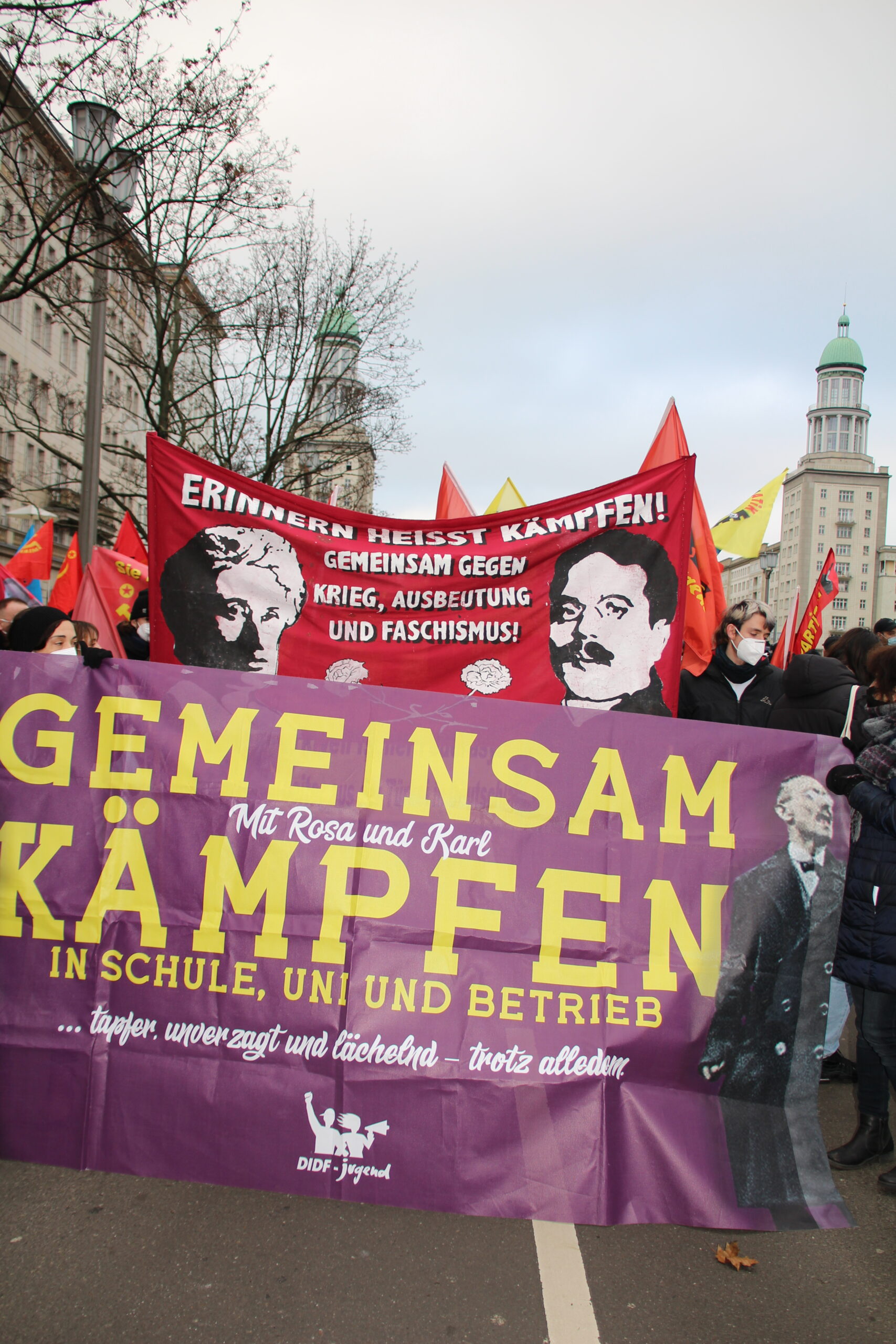 Martina Lennartz 2 scaled - Rosa & Karl 2021 - Demonstration, Geschichte der Arbeiterbewegung - Im Bild