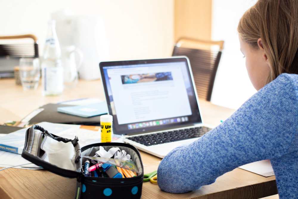 050201 Homeschooling public domain - Viele Verlierer, wenige Gewinner - UZ vom 5. Februar 2021 - UZ vom 5. Februar 2021