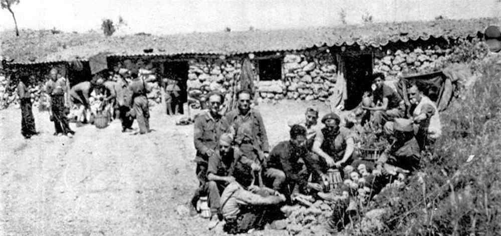 Bundesarchiv Bild 183 H28510 Spanien Gefechtsstand des Etkar Andre Bataillons - Kämpfer an vielen Fronten - Geschichte der Arbeiterbewegung - Im Bild