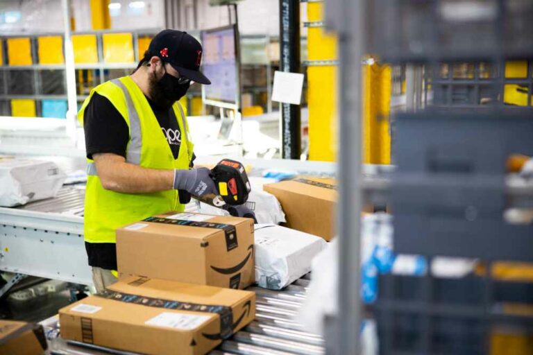 110201 amazon - „Geht es dir nicht gut?“ - Arbeitskämpfe - Arbeitskämpfe