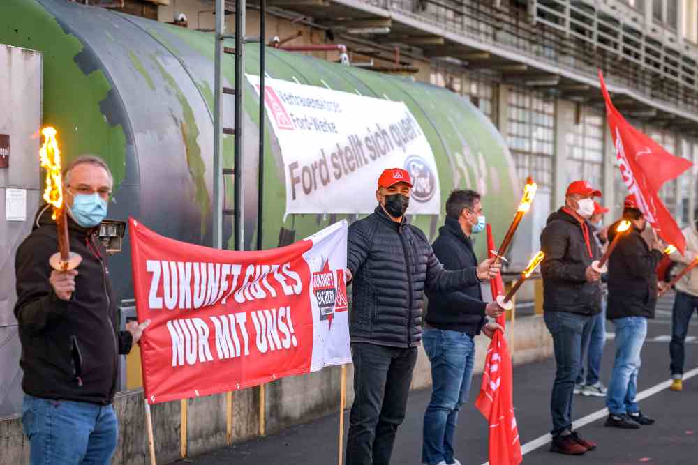 121002 IGM Streik Ford - Nicht an falschen Fronten verkämpfen - §nfb, Antifaschismus, Rechtsruck - Theorie & Geschichte