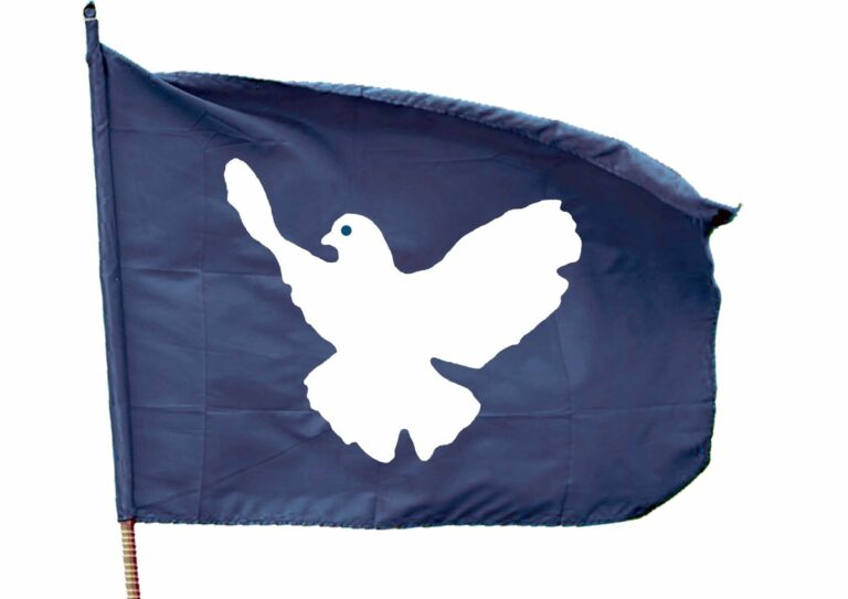 UZ Titel Fahne Klassisch2 - Kriegstreiber aufhalten - Aggression, China, Friedenskampf, NATO, Russland, USA - Internationales