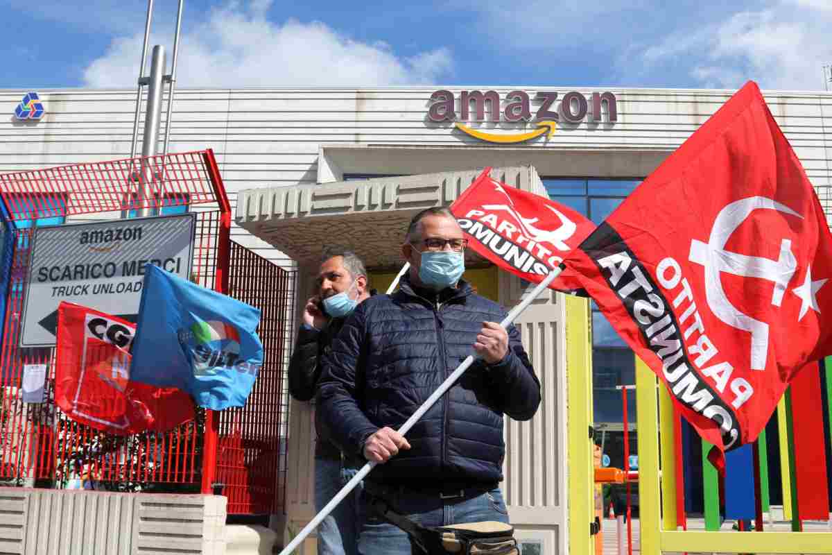 140101 Amazon - Pausenlos Profit - Arbeitskämpfe, Handel, Streik - Wirtschaft & Soziales