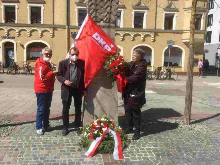 170503 regensburg - DKP Regensburg ehrt Antifaschisten - Antifaschismus, DKP, Geschichte der Arbeiterbewegung - Aktion