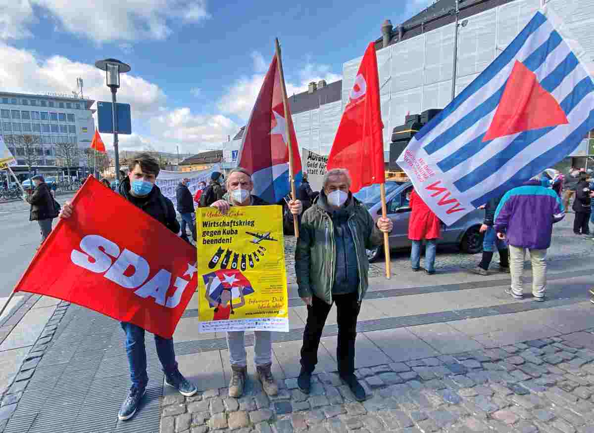 Bielefeld 3 - Ostermarsch 2021 - Friedenskampf, Ostermarsch - Im Bild