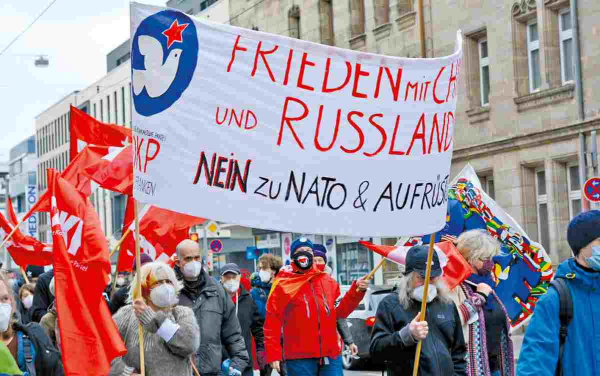 Nuernberg neu - Ostermarsch 2021 - Friedenskampf, Ostermarsch - Im Bild