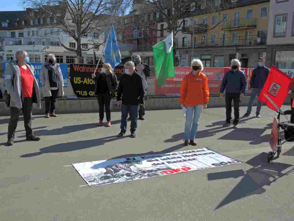 Siegen 1 - Ostermarsch 2021 - Friedenskampf, Ostermarsch - Im Bild