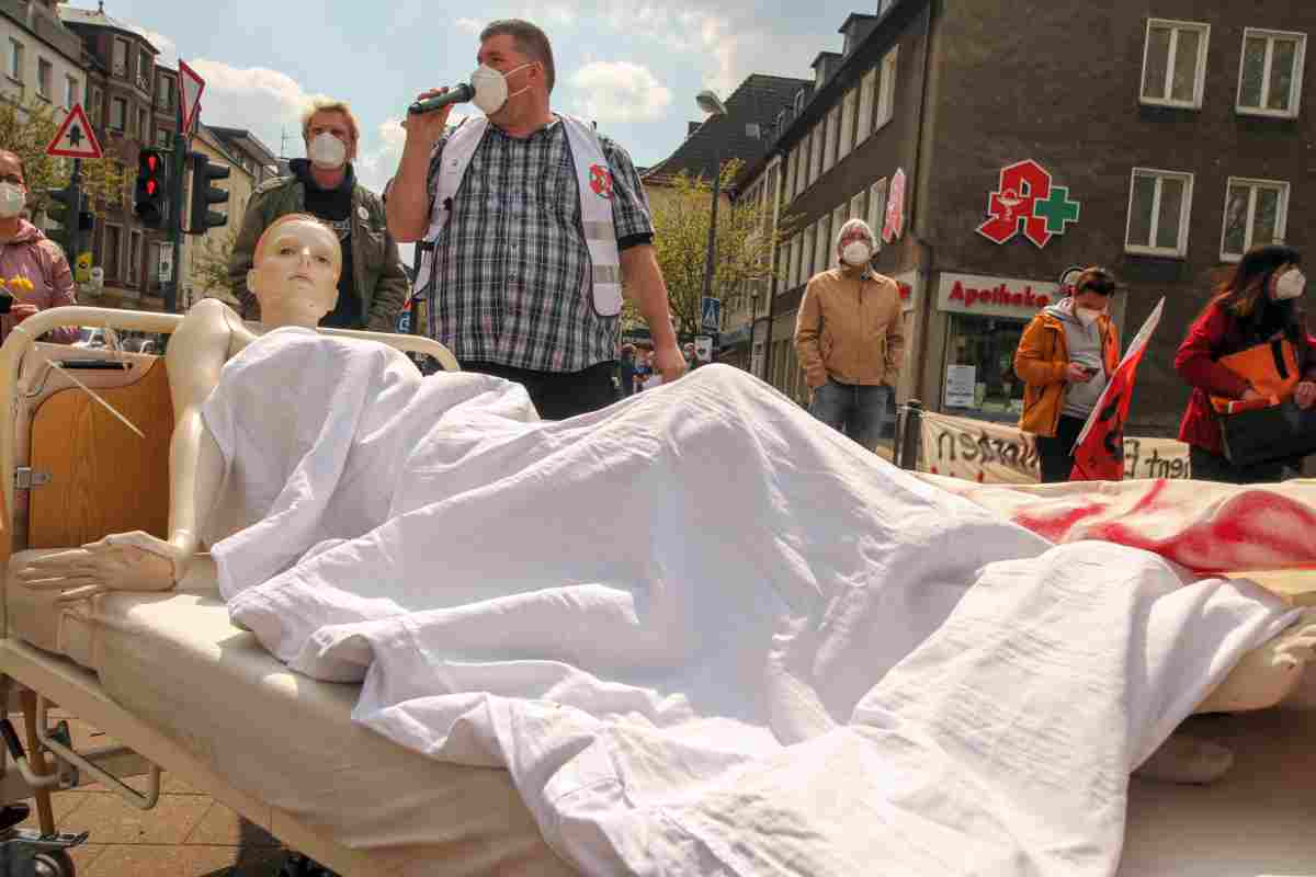 181501 - Bürgerbegehren in Essen gestartet - Krankenhäuser, Proteste - Aktion