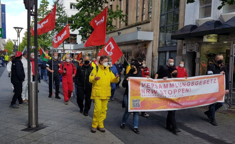 189211460 2814357328814476 5880720706413903326 n1 - Kein Abbau von Grundrechten in Krefeld - DKP in Aktion - DKP in Aktion