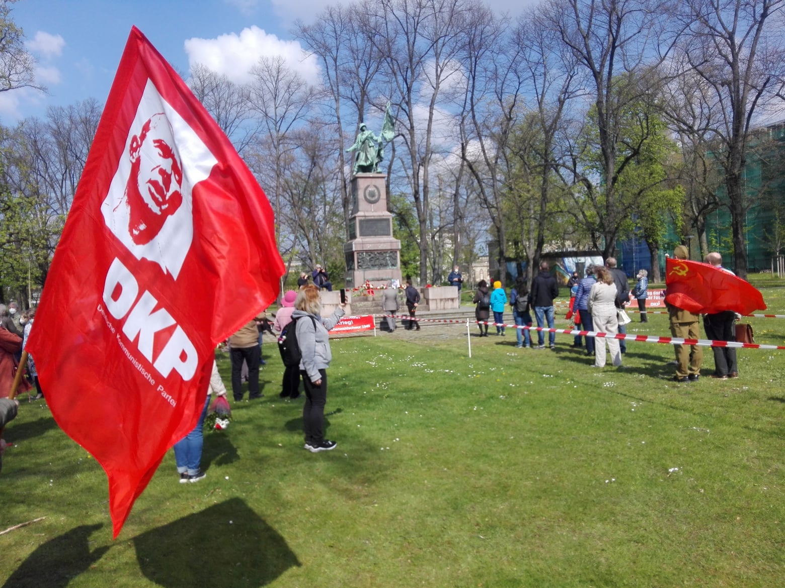 Dresden - Nie wieder! - Antifaschismus, DKP, Geschichte der Arbeiterbewegung - Politik