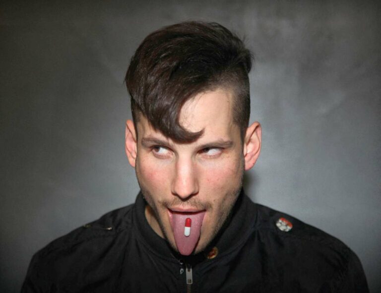 Swiss Rapper - Links? Radikal? Schlager? - Musik - Musik
