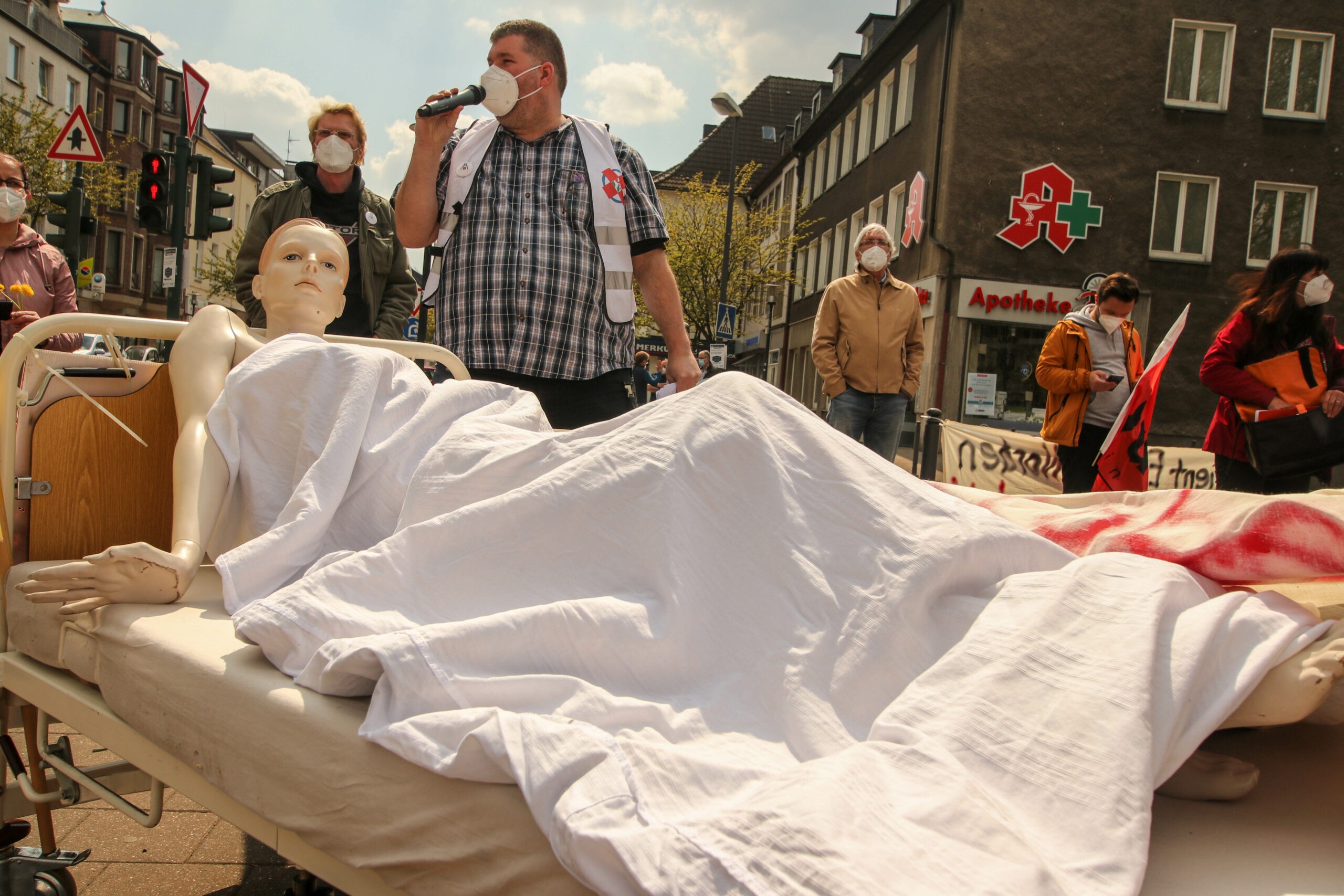 essen scaled - Der 1. Mai auf der Straße - - Blog, DKP in Aktion