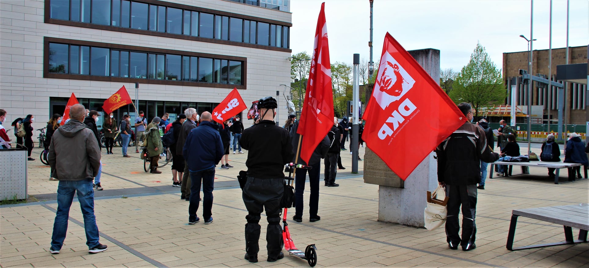 giessen 1 - Wer nicht feiert, hat verloren - Antifaschismus, Friedenskampf, Geschichte der Arbeiterbewegung - Blog, DKP in Aktion