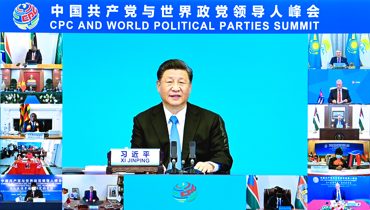 280802 China 2 - Verbesserte internationale ­Zusammenarbeit - China, Gipfeltreffen, Internationale Politik, Kommunistische Parteien - Internationales