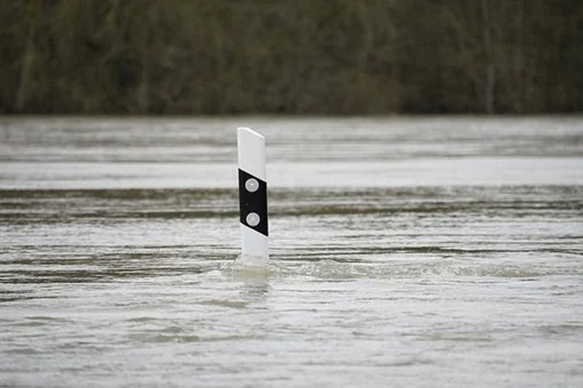 flood 5978320 340 - Schlecht geschützt, viel versprochen - Katastrophen - Politik