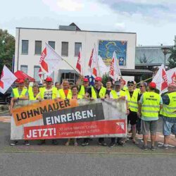 Lohnmauer einreißen